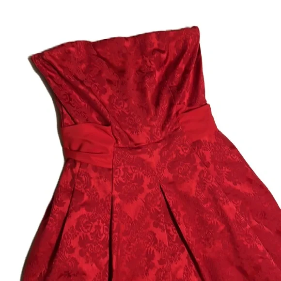 New York & Company, Stretch, Strapless, Tie Up in Back Dress, Candy AppleRed, 4P - Picture 2 of 10